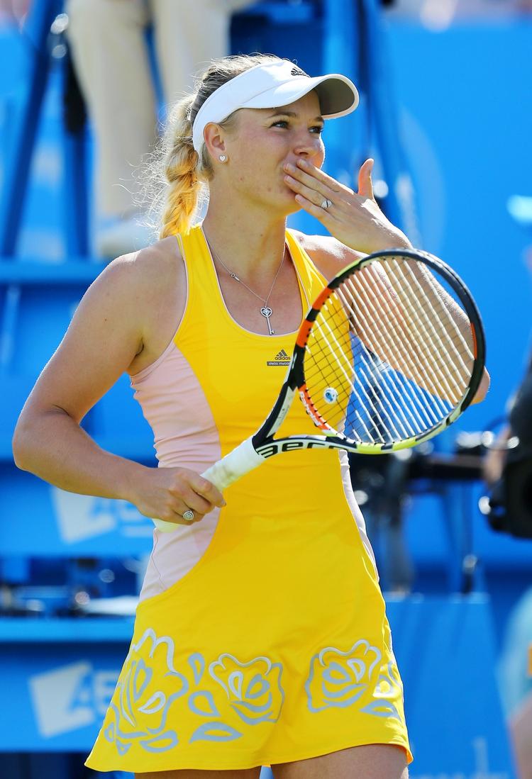 Succes. Med lidt held, så går Wozniacki ind til Wimbledon med en frisk turneringssejr i bagagen. I dag spiller hun semifinale i testturneringen i Eastbourne. 