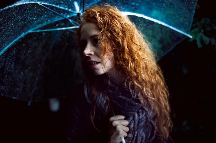 Eventyrby. Johanne Louise Schmidt er vild med Christianias selvbyggerhuse. »Nogle bor i små kunstværker« siger hun. 