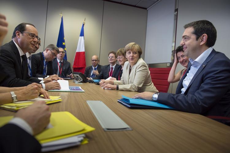 Forhandling. Tysklands kansler, Angela Merkel, mødtes i går endnu engang med Grækenlands ministerpræsident, Alexis Tsipras. 