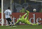 Matchvinder. Argentina måtte ud i en straffesparkskonkurrence mod Colombia ved semifinalen i Copa America. Her afgjorde Carlos Tevez opgøret. 