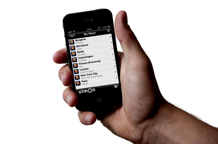 Nappet. Ved hjælp af applikationen 'Find my iPhone' fandt en festivalgæst ikke bare sin egen forsvundne telefon - men en hel rygsæk med mobiler, som var blevet stjålet på musikfestivalen Tinderbox fredag aften. 