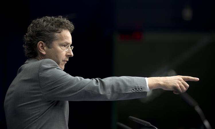 Euroen. Den hollandske finansminister  Jeroen Dijsselbloem havde den stramme mine på, da han efter dagens drama i Bruxelles mødtes med pressen for at forklare eurogruppens holdninger i forhold til den græske gældskrise. 