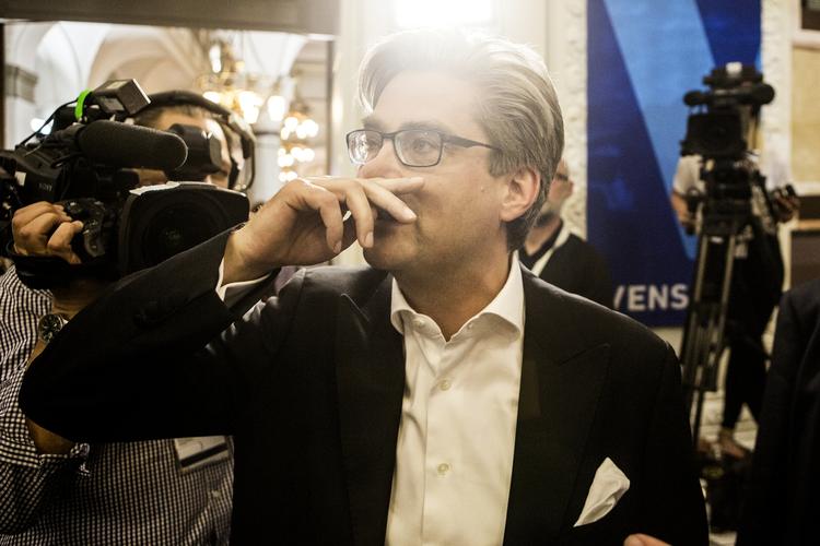 Hjælp. Som justitsminister bliver Søren Pind en af de personer, der skal levere, for at Løkkes regeringstid kan blive en nogenlunde rolig sejlads. 