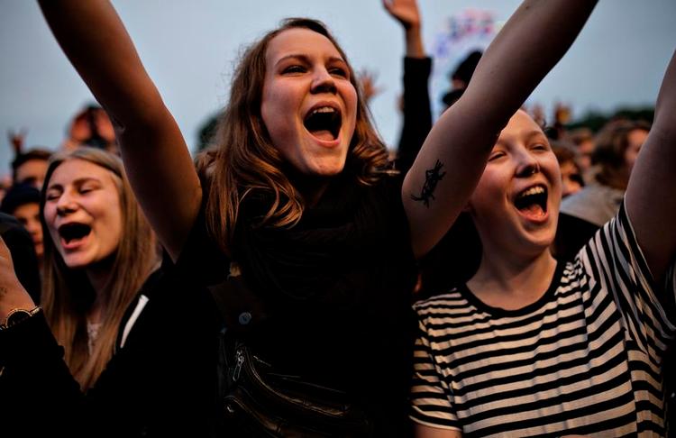 Fest. Den elektroniske musik stod stærk på Tinderbox. Publikum havde en fest til den lokale heltinde Møs optræden med Major Lazer. 