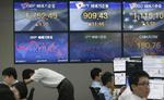 Krise. Der var kursfald på børserne i Asien her til morgen - herunder på Korea Exchange Bank i den sydkoreanske hovedstad Seoul. 