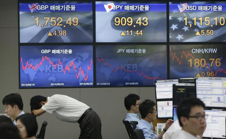 Krise. Der var kursfald på børserne i Asien her til morgen - herunder på Korea Exchange Bank i den sydkoreanske hovedstad Seoul. 