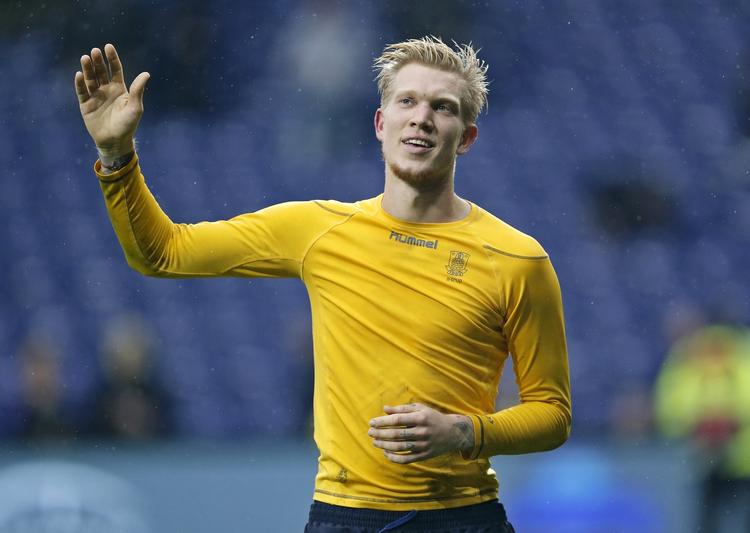 VIDERE. Efter fire kampe for Palermo skal Simon Makienok til Charlton i den næstbedste engelske række. 