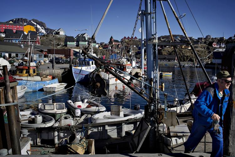 Sisimiut. Færøerne og Grønland vil kræve nye regler for fiskeri, så de kan fiske frit. 