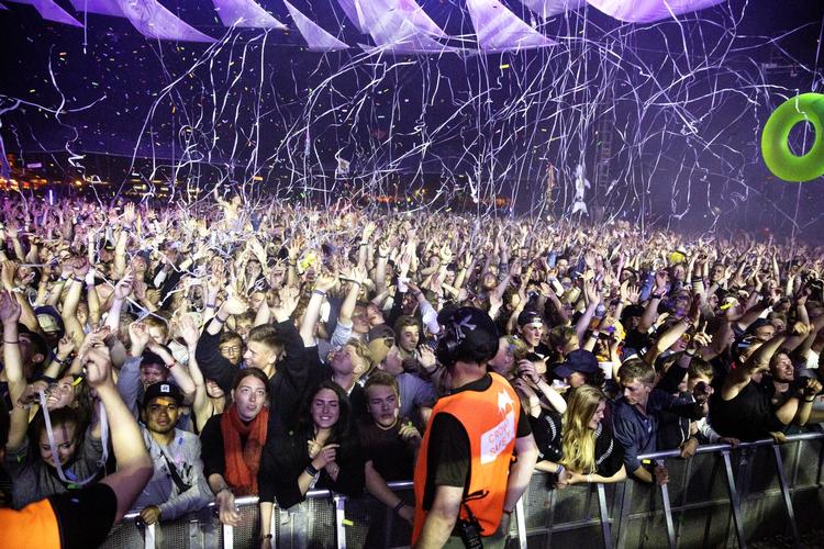 Kæmpefest. Interessen for den 23-årige Kygo var enorm. Der var helt pakket I Arenas telt. 