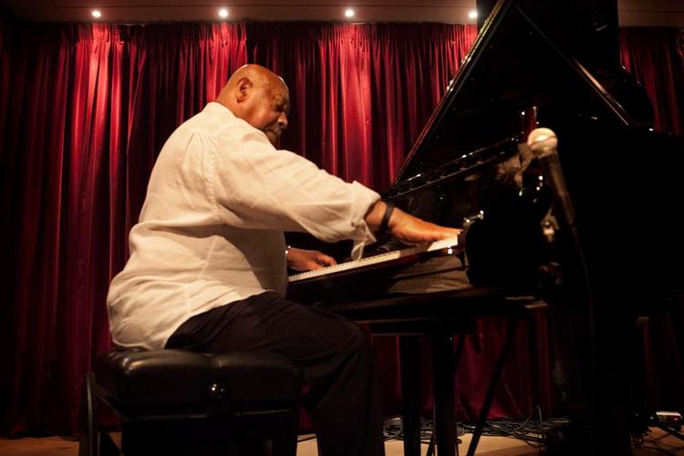 Professionel. Kenny Barrons bundniveau er højt. Det viste han i Jazzhus Montmartre i lørdags. Foto: Finn Frandsen 