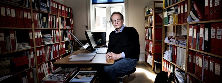 Boligsagen. Jesper Larsen, cheføkonom i Lejernes Landsorganisation, forklarer, at lejligheder, der moderniseres, bliver for dyre for personer med lav indkomst. En konsekvens er øget ghettodannelse. 