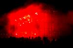 Røg. Årets Roskilde Festival lukkede natten til søndag med blandt andet britiske Jamie xx på programmet, hvorfra dette foto stammer. Til næste år får Roskilde konkurrence fra svenske Bråvalla Festival. 