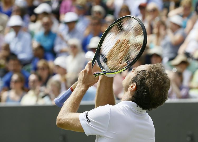 Overraskelse. Franske Richard Gasquet vandt overraskende over Stanislas Wawrinka i kvartfinalen ved Wimbledon. Her ses han ved en sejr tidligere i turneringen. 