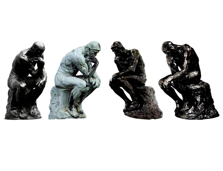 Ægte? Der findes op mod 137 ægte udgaver af Rodins Grubleren i tre forskellige størrelser. Tre af dem er disse, som står i hhv. Tyskland, Danmark og Mexico. Det er den falske Grubler yderst til højre. Den er en del af Frankrigs største falskneriskandale og blev forsøgt solgt af tre danske mænd. 