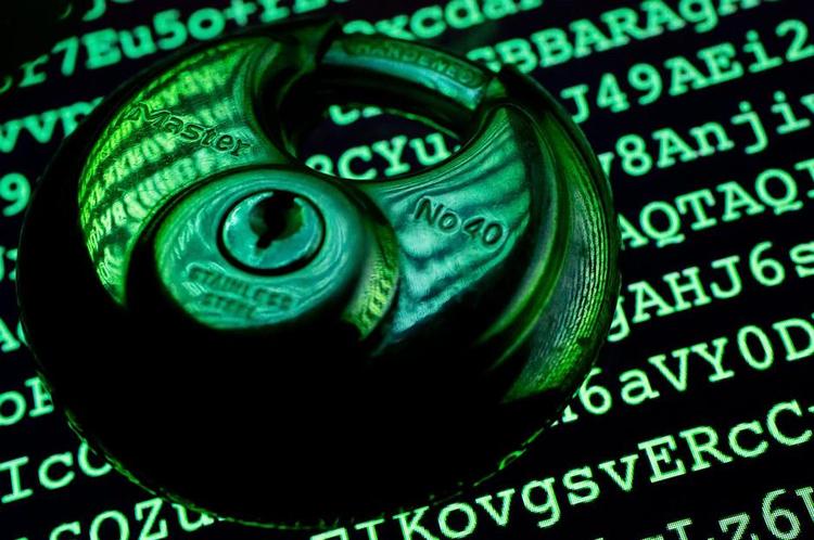 Låst. Eksperter i it- sikkerhed advarer mod at give regeringer en 'bagdør' til data, der er krypteret. Arkivfoto: Frank Duenzl/AP 