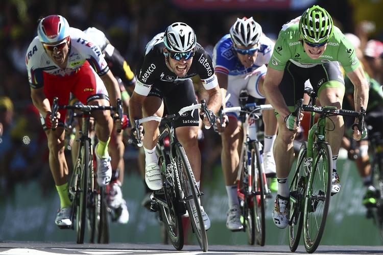Tour. Spurten blev tæt på dagens etape. 