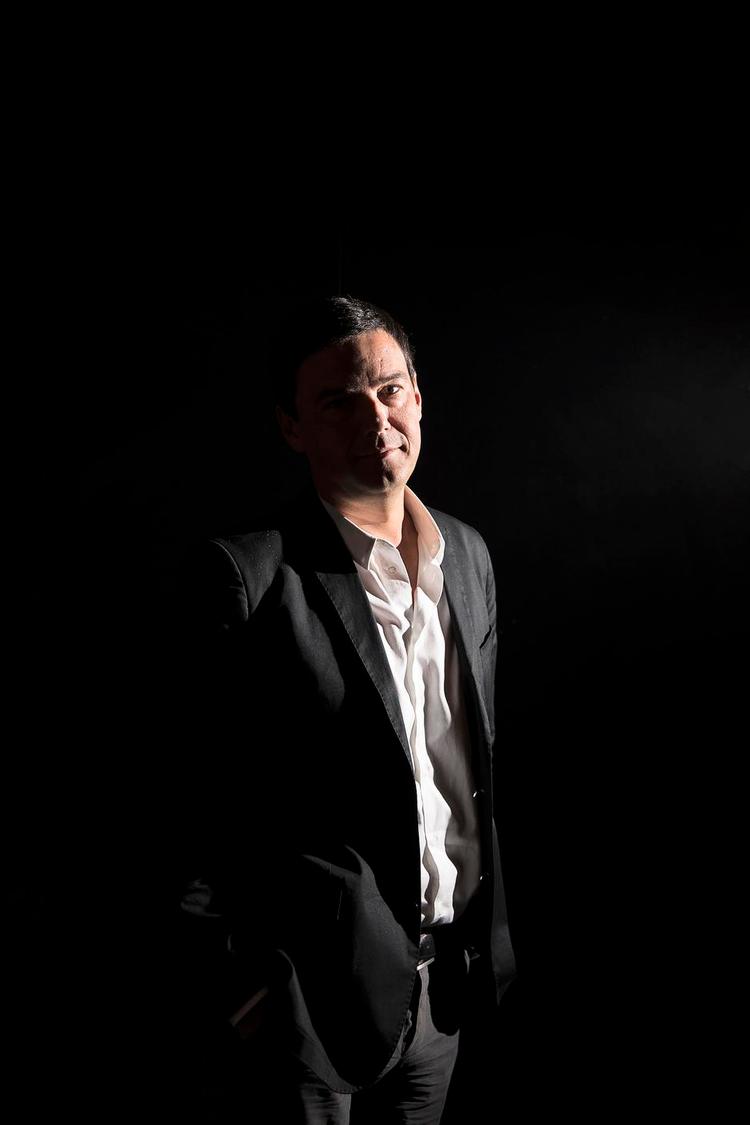Gældskrise. Den franske økonom Thomas Piketty mener, at netop tyskerne bør tillægge fortiden stor betydning. Og fortiden viser, at Tyskland aldrig selv har betalt sin gæld tilbage hverken efter Første eller Anden Verdenskrig - det har ladet andre betale. Men tyskerne kræver, at grækerne betaler deres gæld. 