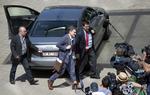 Tomhændet. Den græske finansminister, Euclid Tsakalotos, må forlade mødet i Bruxelles lige som han kom - uden en låneaftale. 