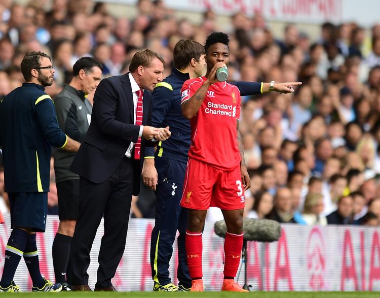 Klubskifte. Liverpools Raheem Sterling kan være på vej mod et skifte til Manchester City. 