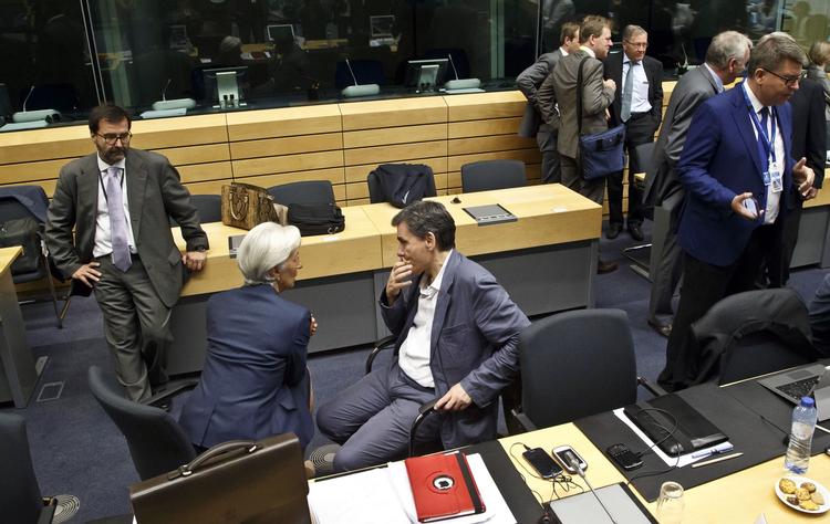 Maraton. Euclid Tsakalotos i samtale med IMF-direktør Christine Lagarde. 