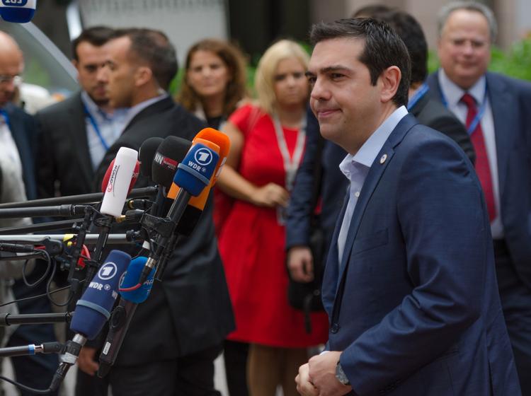 Alvor. Den græske ministerpræsident, Alexis Tsipras, var fattet og alvorlig, da han ankom til forhandlingerne i Bruxelles søndag, som kan vise sig afgørende for hans lands fremtid. 