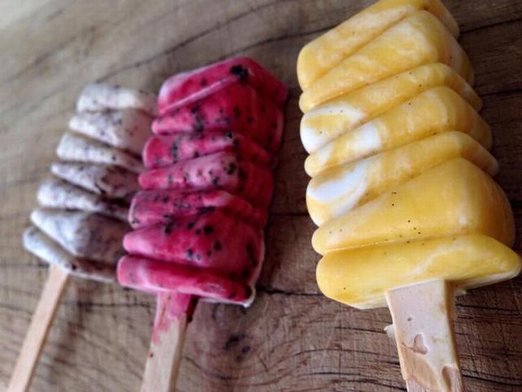 VEGANSK. Nicecream laver sine is på kokosmælk og økologiske frugter. 