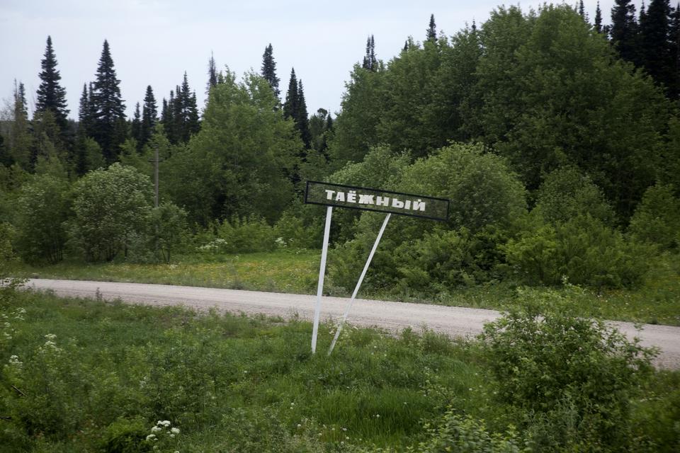 Byen Tajosjnyi passeres. 