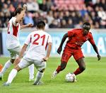 Kvalifikation.  FC Midtjyllands Pione Sisto dribler i kampen mod Lincoln FC. 