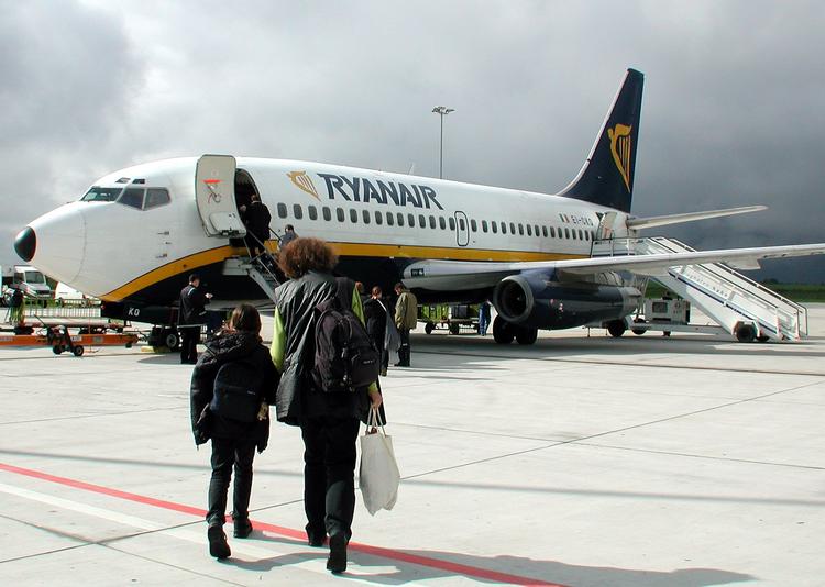 NEDGANG. Ryanairs beslutning betyder om at lukke basen i Billund betyder, at to sommerruter og tre vinterruter nedlægges. (Arkivfoto) 