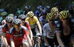 Dominerende. Chris Froome holder godt fast i den gule førertrøje. 