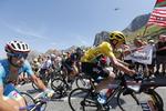 Førertrøjen. Chris Froome udgik af sidste års Tour de France og kunne derfor ikke besejre den samlede vinder, Vincenzo Nibali. I år har har Sky-rytteren dog sat alle til vægs. 