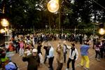 Sommerdans. Hele sommeren kan du få gratis danseundervisning i Fælledparken. 