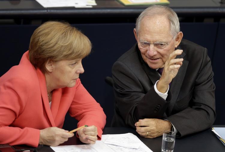 Genbrug. Tysklands kansler, Angela Merkel, fik i forrige weekend indført blandt reformkravene til Grækenland, at en fond skal hasteprivatisere offentligt ejede græske selskaber. Fonden trækker spor tilbage til privatiseringen af Østtyskland i 1990, hvor den nuværende tyske finansminister, Wolfgang Schäuble, var vesttysk indenrigsminister. 
