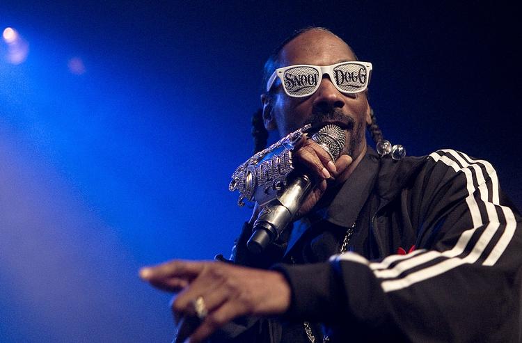 Fredagsrock. Snoop Dogg vender tilbage til Danmark - denne gang på Plænen i Tivoli. 