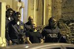 Også i maj var italiensk politi i aktion mod 'Ndranghetaen, da de anholdte en række medlemmer af mafiasyndikatet ved en razzia i den syditalienske by Sinopoli. 
