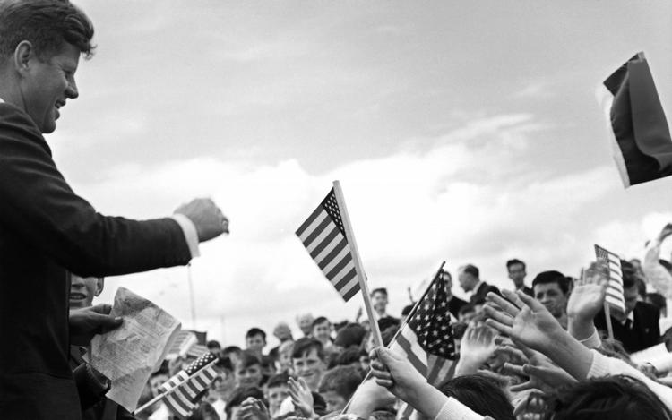 Landesorg. En af de mange historiske begivenheder, AP har dækket, er mordet på John F. Kennedy. 