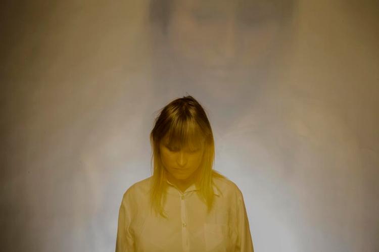 beskyttelse. Det var overraskende nemt at skjule sin ip-adresse, sine søgninger og sine lokaliteter, fandt Emilie ud af. 