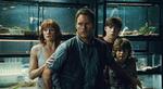 Popcornfilm. 'Jurassic World' er en kærlig hilsen bagud i filmhistorien, da alle historier kunne og måtte fortælles, ikke bare de moralsk opbyggelige. 