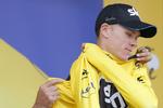 Vrede. Chris Froome var ramt af en defekt på sin cykel, da Vincenzo Nibali angreb på 19. etape. Indehaveren af den gule førertrøje kalder det usportslig kørsel. 
