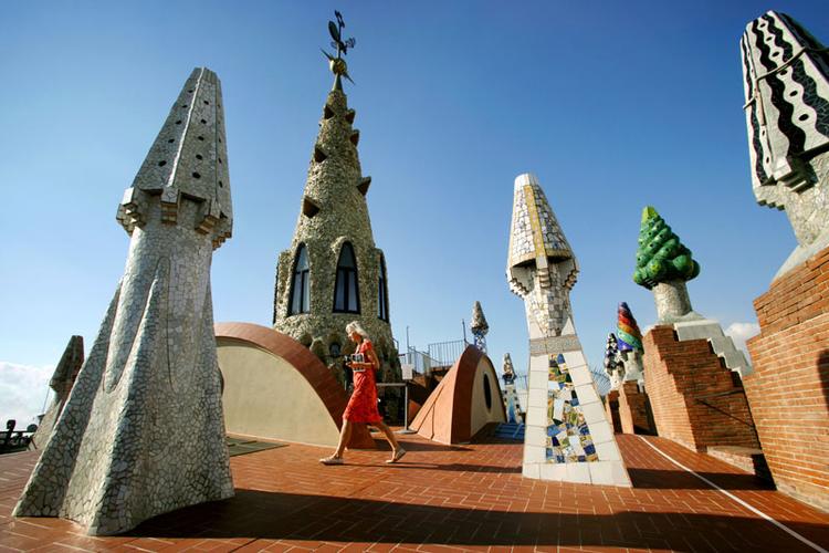 IKONISK. Selv ikke udluftningskanalerne på Casa Milà er af den konventionelle slags. 