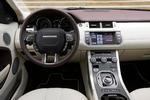 ÆGTE. Den tjekkede kabine i Range Rover Evoque er svær at kopiere. 