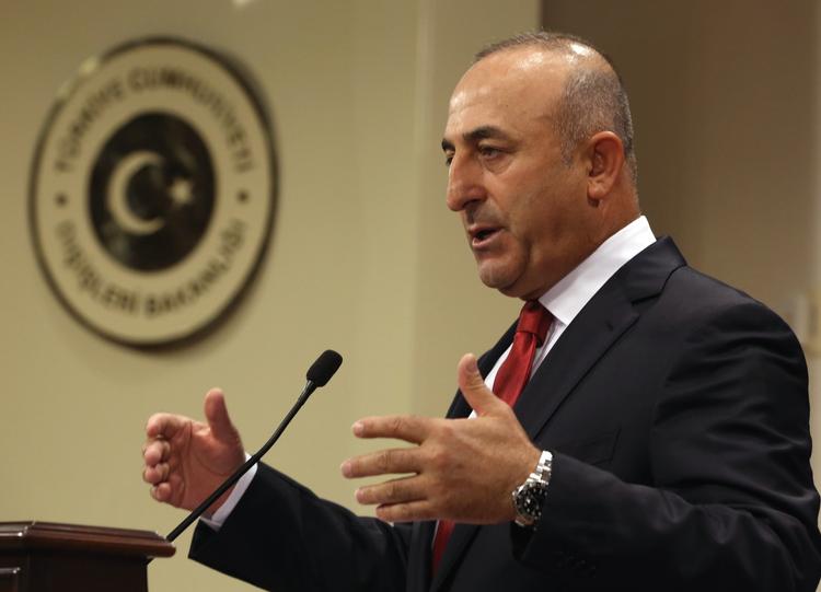 NATO. Tyrkiets udenrigsminister  Mevlut Cavusoglu taler i Ankara i denne uge. Landet har nu opgivet at slutte fred med den omstridte militante bevægelse PKK. 