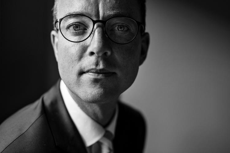 OPRYDNING. Esben Lunde Larsen er klar til at se på antallet af uddannelser. 