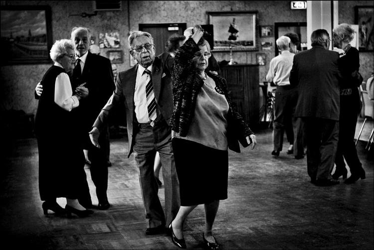 Pension. Antallet af såkaldte brøkpensionister med nedsat folkepension vil stige i de kommende år. Men brøkpensionisterne er ikke alle fattige, siger ATP, for mange har nemlig opsparet pension i udlandet. (arkivfoto) 