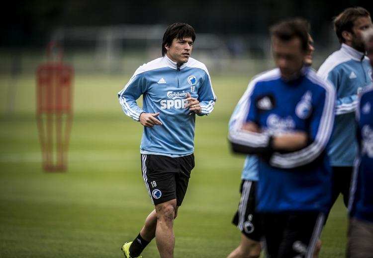 Debut. Der bliver debut for FCK's nye sydamerikanske angriber i kampen mod Jablonec. 
