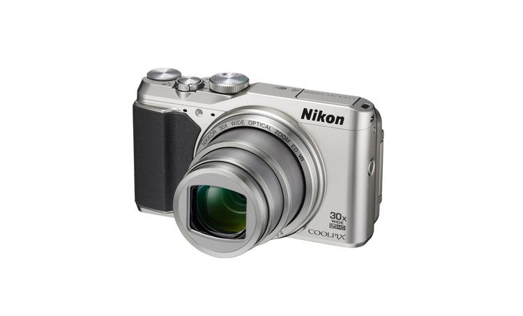 KLIK. Digitalkameraet Coolpix S9900 fra Nikon har god billedstabilisering, som afhjælper håndens små rystelser. 