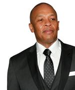 Julegave. Sidst Dr. Dre udgav et soloalbum var i 1999, da '2001' udkom. 