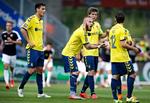 Kom nu! Enkelte Brøndby-spillere – her nyindkøbet Magnus Eriksson – forsøgte at råbe holdet frem, da de gulblusede kom bagud mod Hobro. Foto: Jens Dresling 