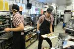 Anklaget. Bugerkæden McDonalds er et af de selskaber, der har fået bank i den danske offentlighed, fordi skattebetalingen var lav. Men det har tilsyneladende ikke påvirket omsætningen synderligt i butikkerne. 