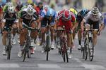 massespurt. Marcel Kittel (nummer to fra venstre) formåede ikke at komme helt frem i spurten ved afslutningen på tredje etape i Polen Rundt. 
